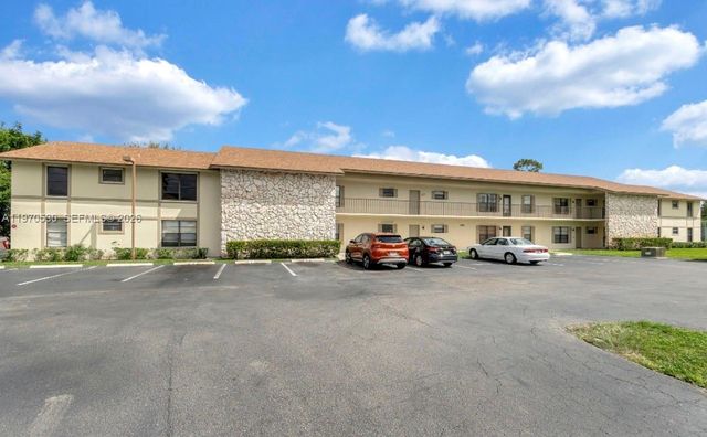 5894 Longbow Ln 6, West Palm Beach, FL 33415