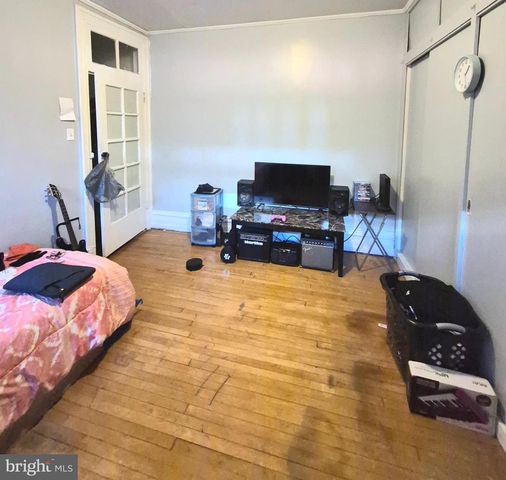 220 N 6TH ST, Reading, PA 19601