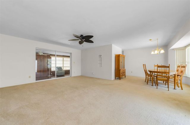 5992 32ND AVENUE N, St Petersburg, FL 33710