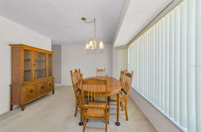 5992 32ND AVENUE N, St Petersburg, FL 33710