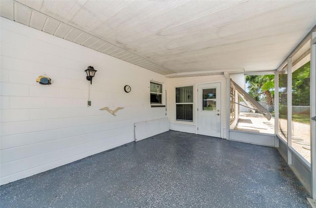 5992 32ND AVENUE N, St Petersburg, FL 33710