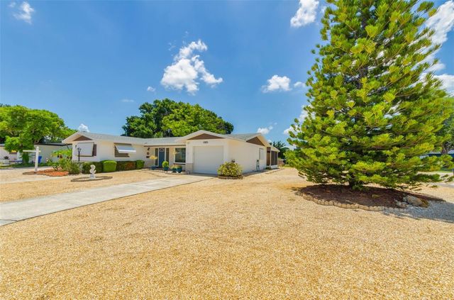 5992 32ND AVENUE N, St Petersburg, FL 33710