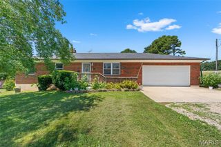 576 Landon Road, Bourbon, MO 65441