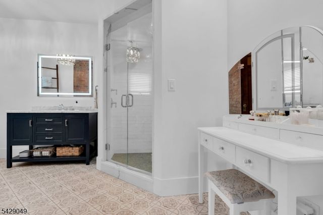 497 Windemere Ave, Mount Arlington Boro, NJ 07856