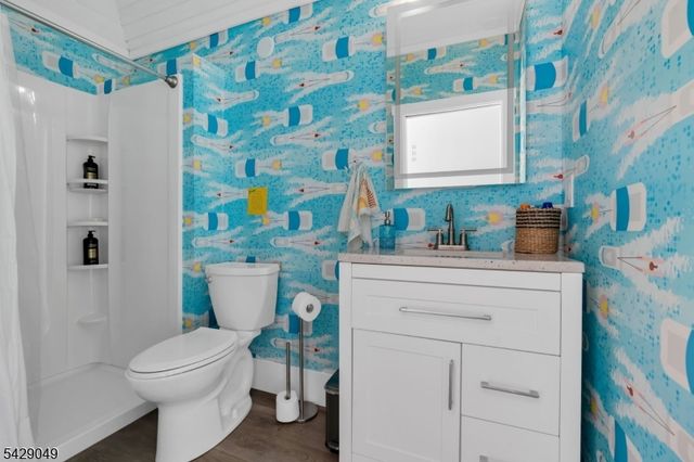 497 Windemere Ave, Mount Arlington Boro, NJ 07856
