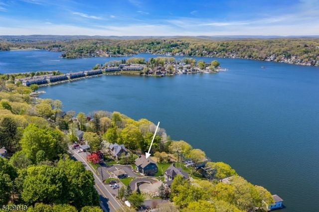 497 Windemere Ave, Mount Arlington Boro, NJ 07856