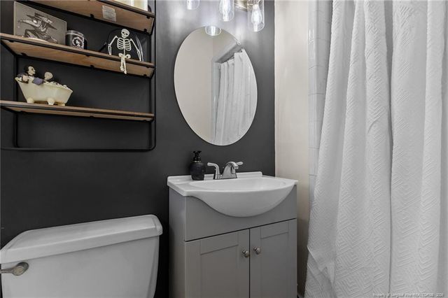 2125 Forest Hills Drive, Fayetteville, NC 28303