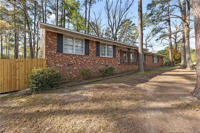 2125 Forest Hills Drive, Fayetteville, NC 28303