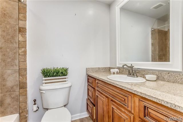 210 15th E 28, Tuscaloosa, AL 35401