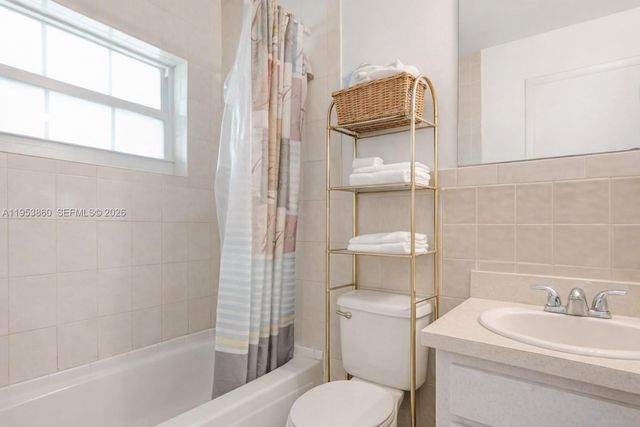 1211 NW 2nd St, Dania Beach, FL 33004