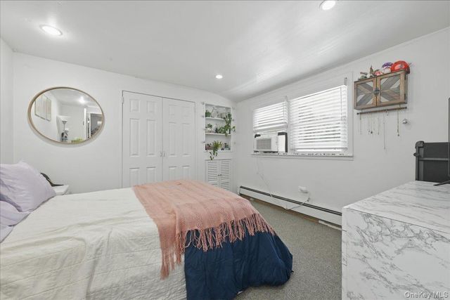 66 N Emerson Avenue, Copiague, NY 11726