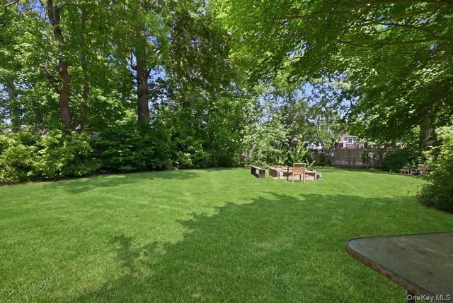 66 N Emerson Avenue, Copiague, NY 11726