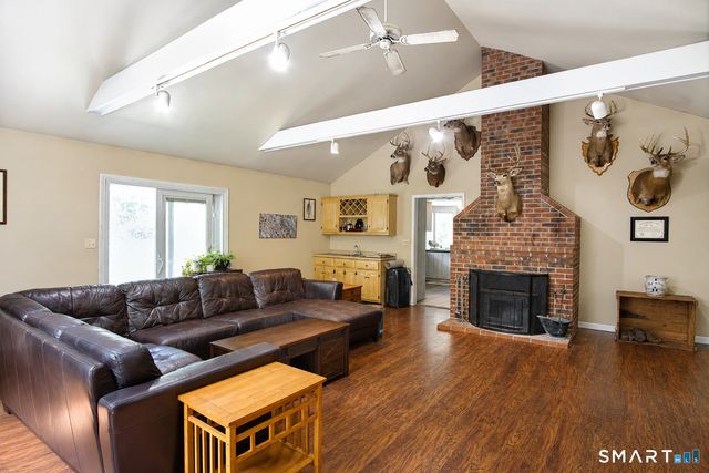 26 Mountain Laurel Lane, Newtown, CT 06482