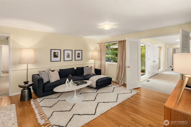 6555 NE Windermere Road, Seattle, WA 98105