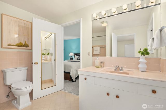 6555 NE Windermere Road, Seattle, WA 98105