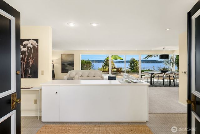 6555 NE Windermere Road, Seattle, WA 98105