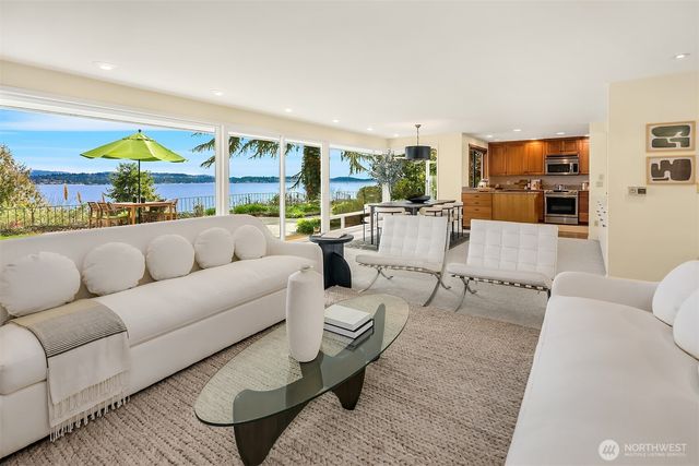 6555 NE Windermere Road, Seattle, WA 98105