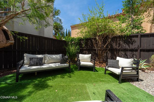 4365 Oak Glen Street, Calabasas, CA 91302