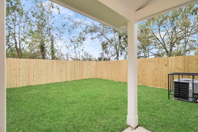 2411 Chew St, Houston, TX 77020