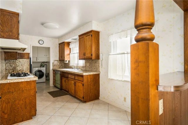 1830 W Chalet Avenue, Anaheim, CA 92804