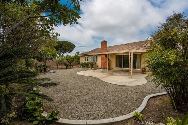 1830 W Chalet Avenue, Anaheim, CA 92804