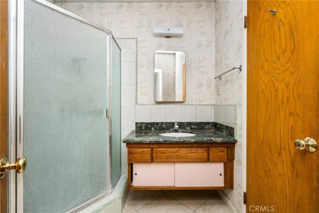 1830 W Chalet Avenue, Anaheim, CA 92804