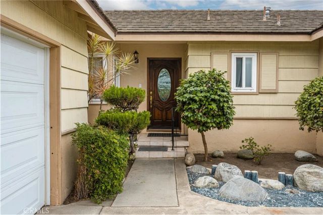 1830 W Chalet Avenue, Anaheim, CA 92804