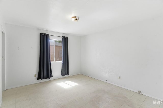 731 Shalimar Drive, Bakersfield, CA 93306