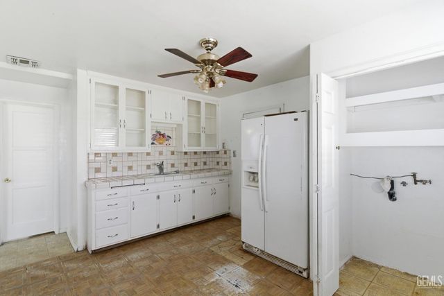 731 Shalimar Drive, Bakersfield, CA 93306