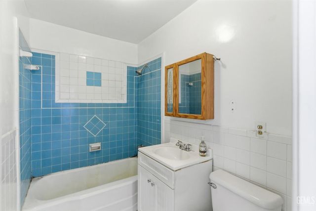 731 Shalimar Drive, Bakersfield, CA 93306