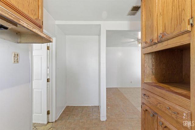 731 Shalimar Drive, Bakersfield, CA 93306