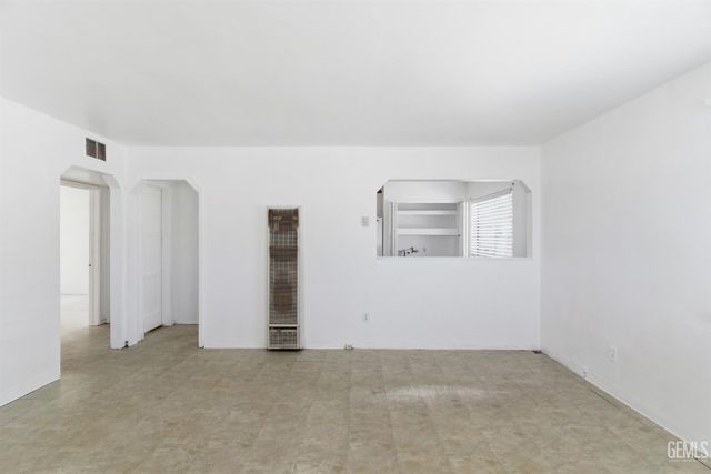 731 Shalimar Drive, Bakersfield, CA 93306