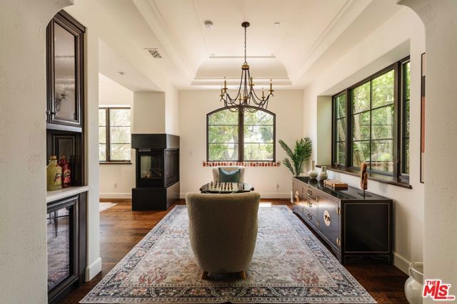 16037 Junaluska Way, Pacific Palisades (los Angeles), CA 90272