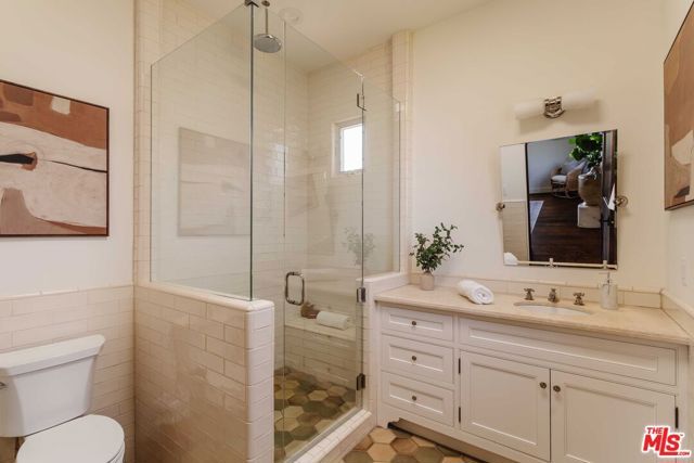16037 Junaluska Way, Pacific Palisades (los Angeles), CA 90272