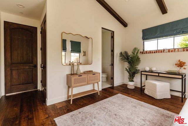 16037 Junaluska Way, Pacific Palisades (los Angeles), CA 90272