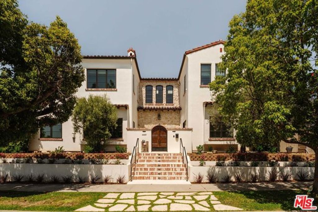 16037 Junaluska Way, Pacific Palisades (los Angeles), CA 90272
