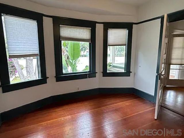 2220 Rosecrans, Point Loma, CA 92106