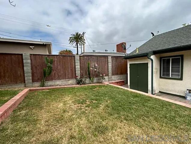 2220 Rosecrans, Point Loma, CA 92106
