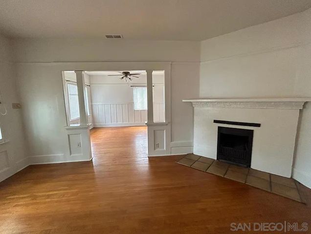 2220 Rosecrans, Point Loma, CA 92106