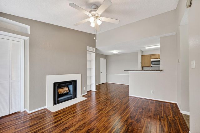 2121 Hepburn Street 1112, Houston, TX 77054