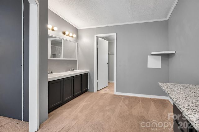 98 Fork Ridge Lane, Hendersonville, NC 28792
