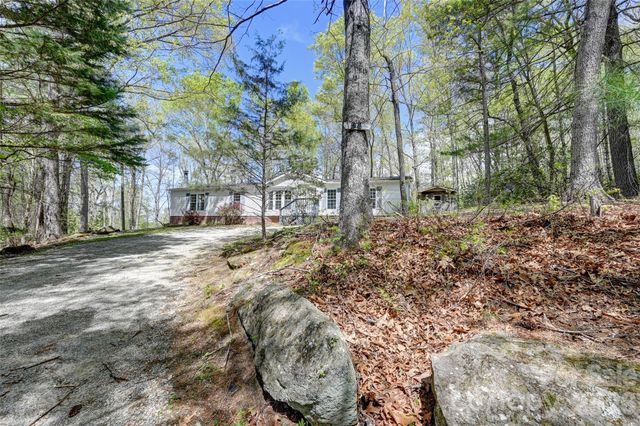 98 Fork Ridge Lane, Hendersonville, NC 28792