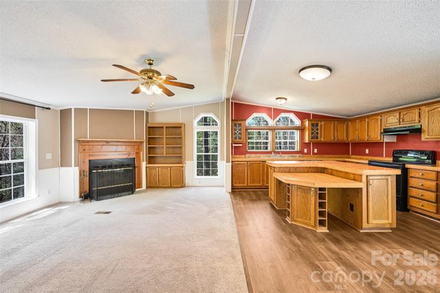 98 Fork Ridge Lane, Hendersonville, NC 28792