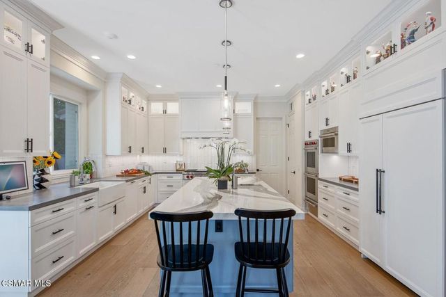 7124 Trevino Drive, Moorpark, CA 93021