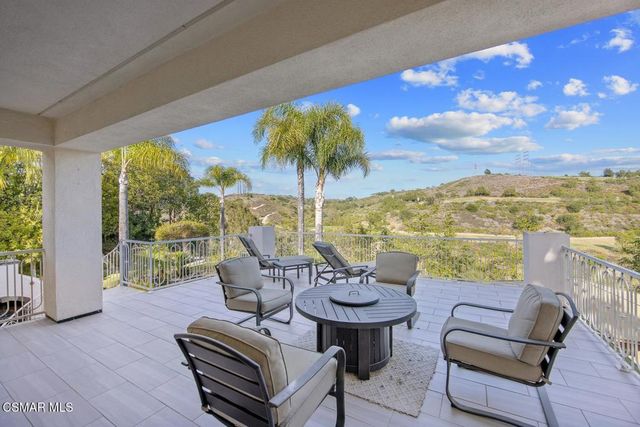 7124 Trevino Drive, Moorpark, CA 93021