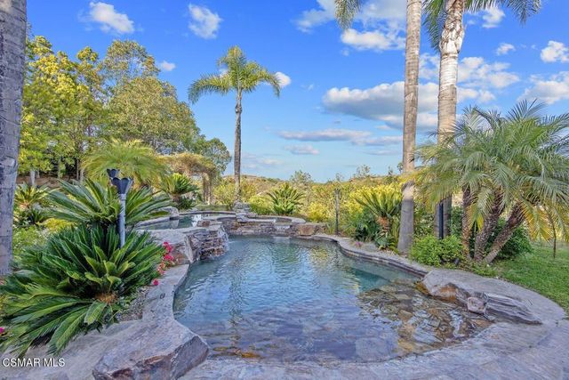 7124 Trevino Drive, Moorpark, CA 93021