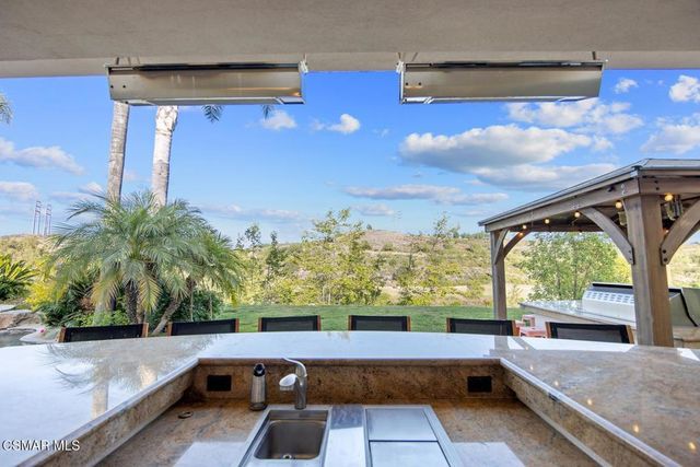 7124 Trevino Drive, Moorpark, CA 93021