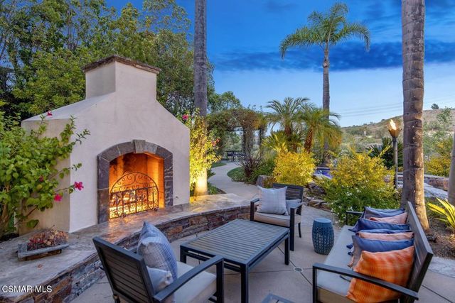 7124 Trevino Drive, Moorpark, CA 93021