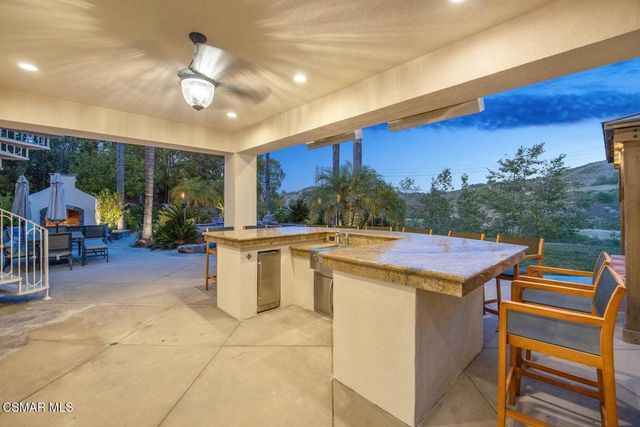 7124 Trevino Drive, Moorpark, CA 93021