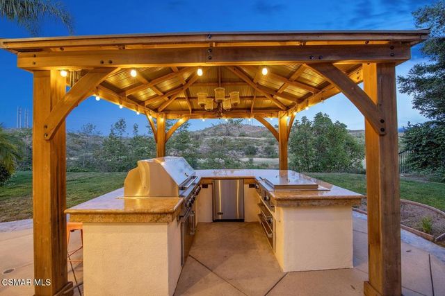 7124 Trevino Drive, Moorpark, CA 93021